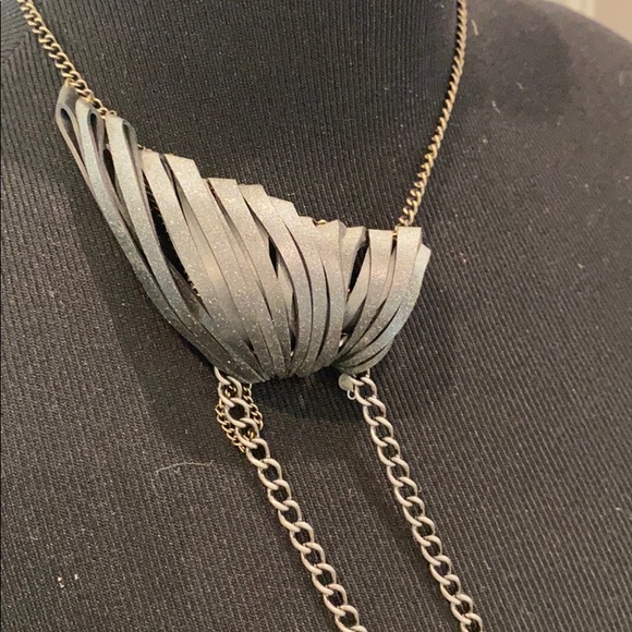 Available for sale with @7lions !!NWOT silver rubber necklace with mixed chain. - Picture 5 of 6